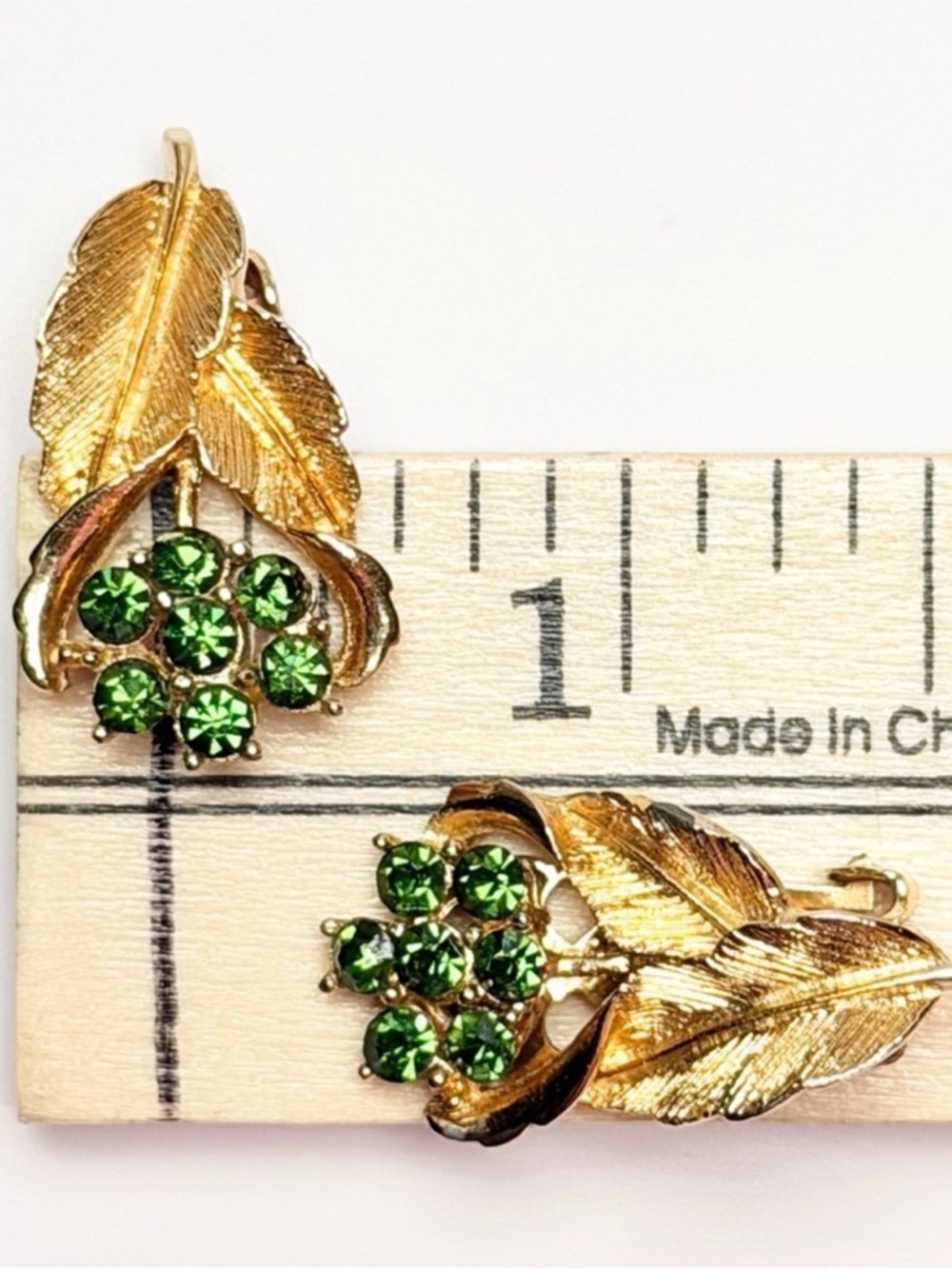 Vintage Coro Green Rhinestone Gold-Tone Leaf Earrings - Picture 5 of 5
